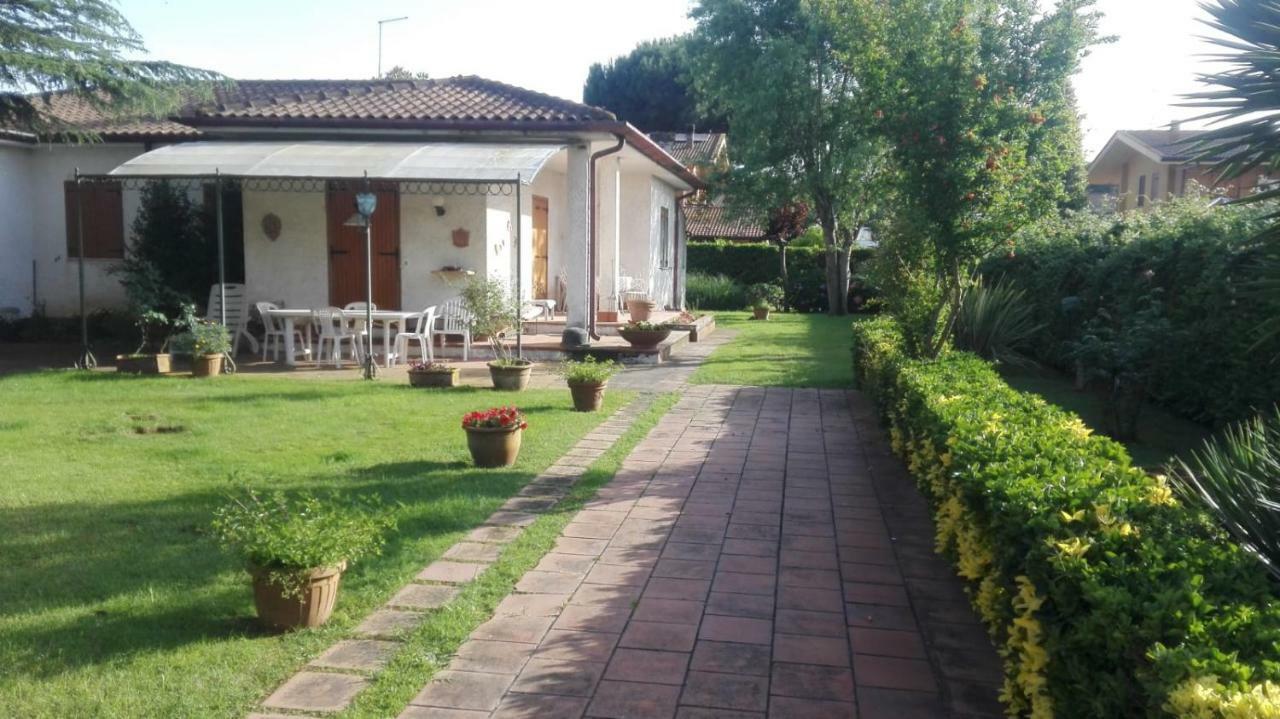Bella Farnia La Casa Di Angelo E Gladysヴィラ エクステリア 写真